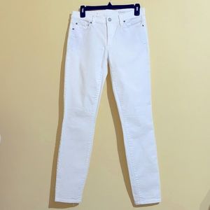 Gap 1969 Pure White Regular Fit Denim Jeans 26R